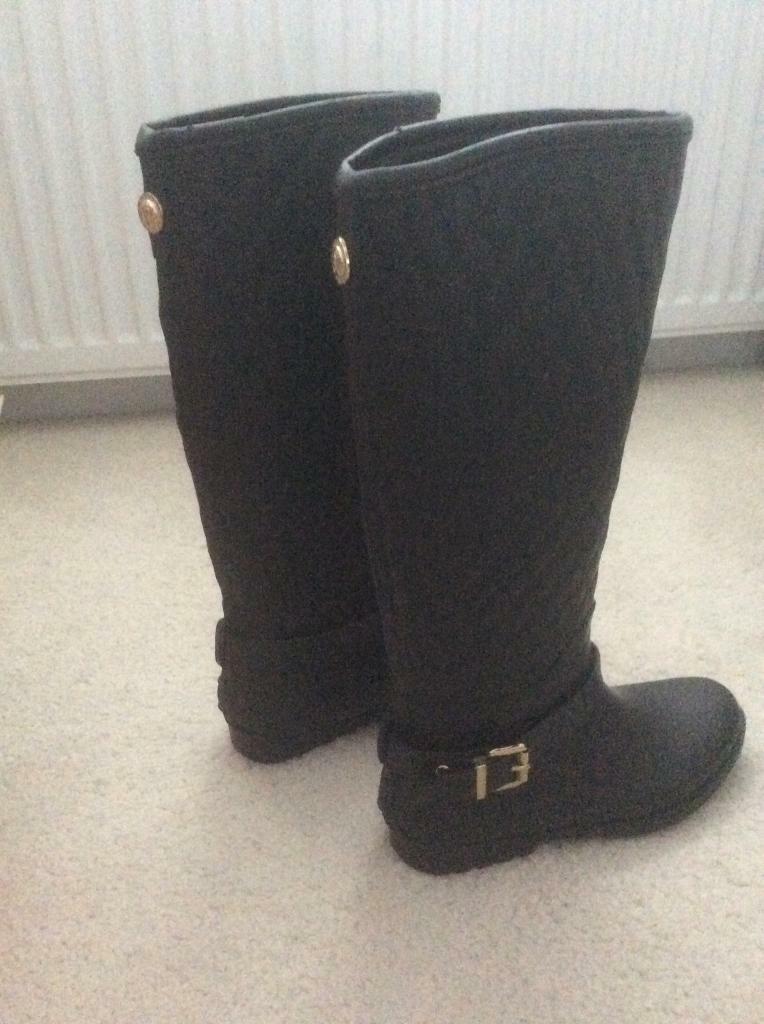 guess wellington boots